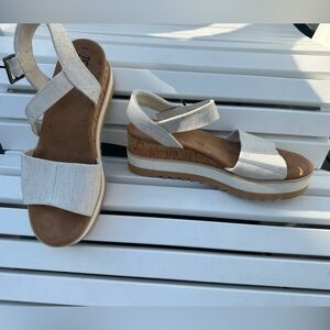 Tom’s Diana Espadrille Sandal-worn once